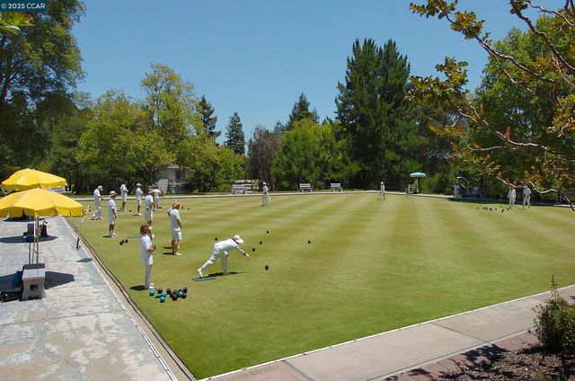 1427 Rockledge 5, Walnut Creek, CA 94595