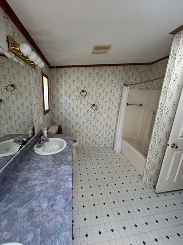 637 South Washington St 44, North Attleboro, MA 02760