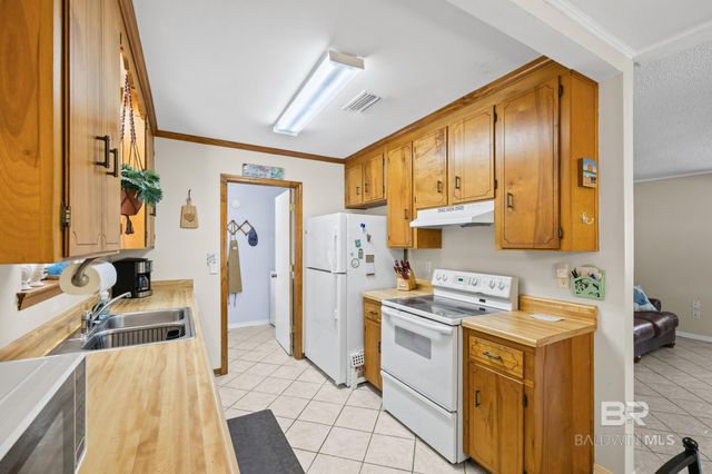 1437 Rio Circle, Lillian, AL 36549