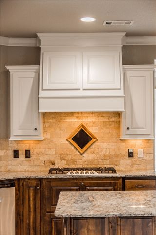 6101 Woodbine Drive, Rogers, AR 72758