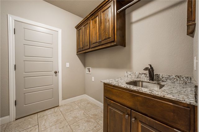 6101 Woodbine Drive, Rogers, AR 72758