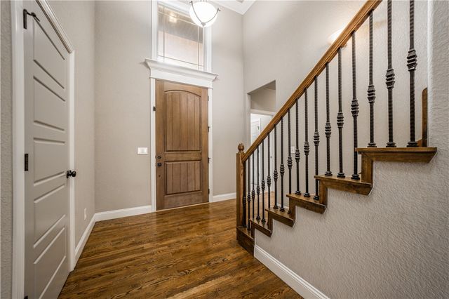 6101 Woodbine Drive, Rogers, AR 72758