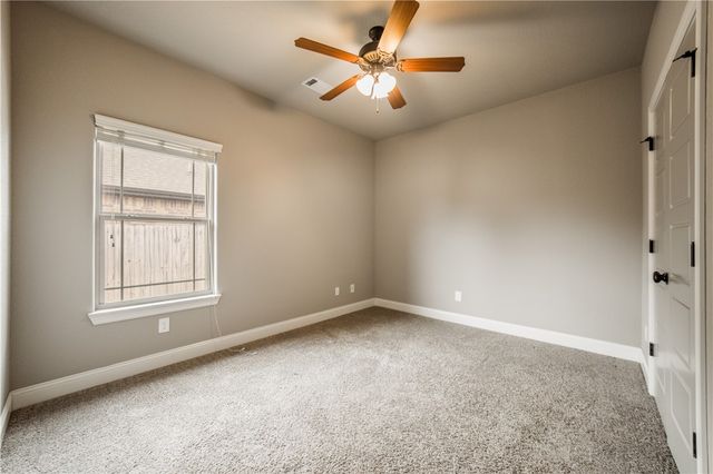 6101 Woodbine Drive, Rogers, AR 72758