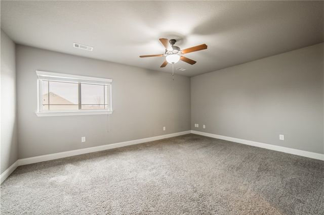 6101 Woodbine Drive, Rogers, AR 72758