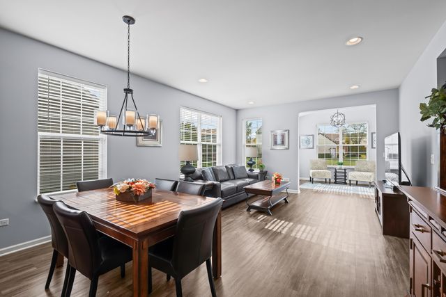 460 Mahogany Drive, Algonquin, IL 60102