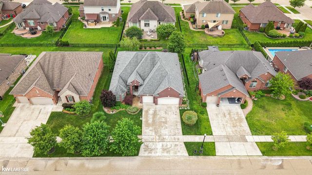 18202 Tiger Drive, Macomb, MI 48042