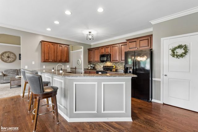 18202 Tiger Drive, Macomb, MI 48042