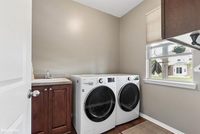 18202 Tiger Drive, Macomb, MI 48042