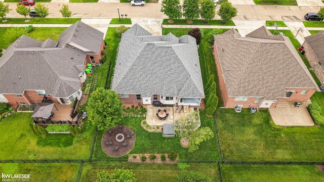 18202 Tiger Drive, Macomb, MI 48042
