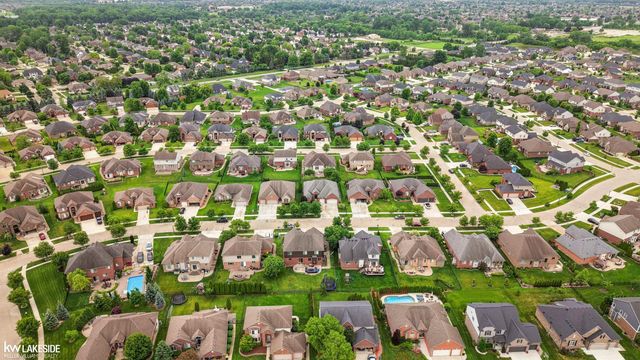18202 Tiger Drive, Macomb, MI 48042