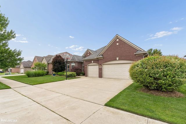 18202 Tiger Drive, Macomb, MI 48042