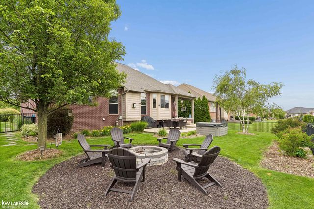 18202 Tiger Drive, Macomb, MI 48042