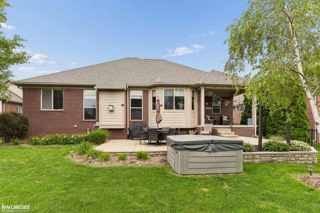 18202 Tiger Drive, Macomb, MI 48042