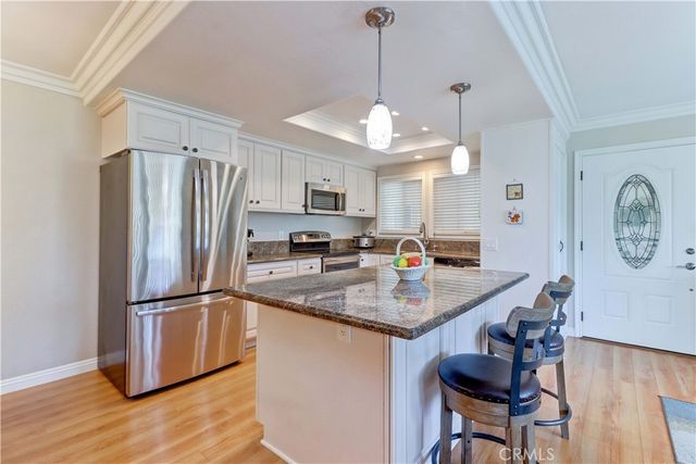 2045 Via Mariposa E Q, Laguna Woods, CA 92637