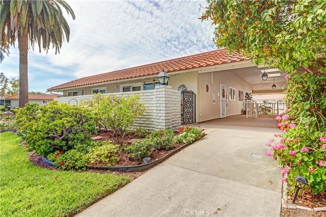 2045 Via Mariposa E Q, Laguna Woods, CA 92637