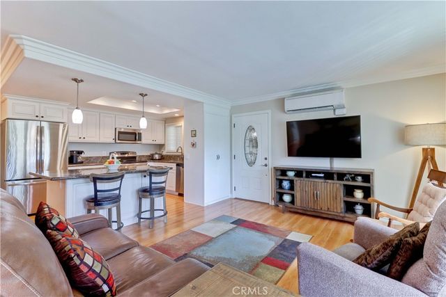2045 Via Mariposa E Q, Laguna Woods, CA 92637