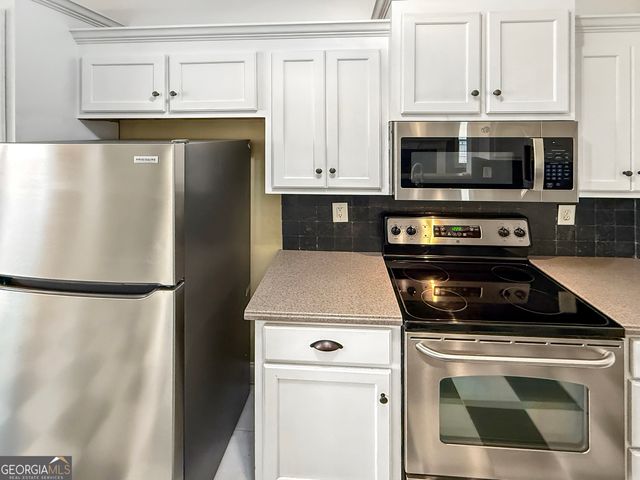 1100 Brookshire Court, Bogart, GA 30622