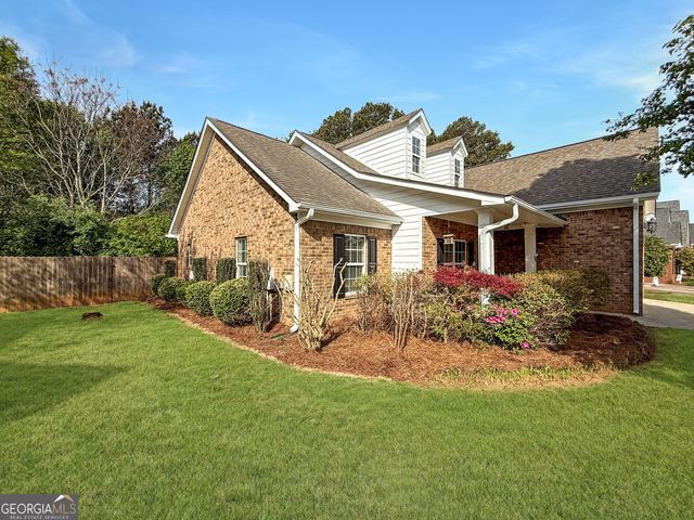 1100 Brookshire Court, Bogart, GA 30622