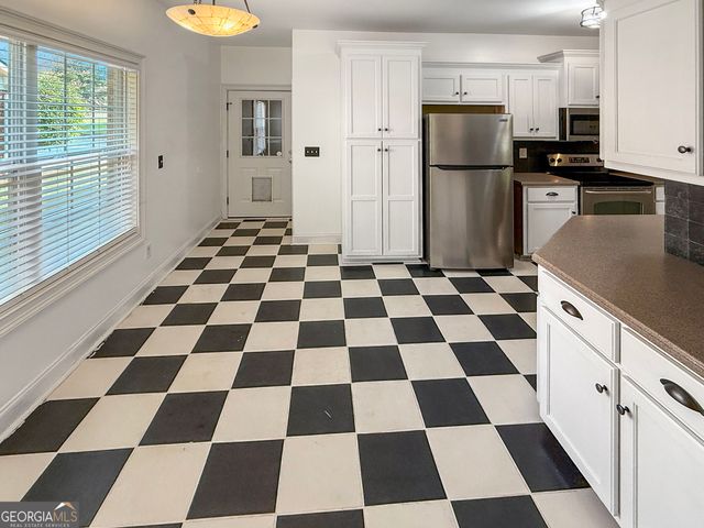 1100 Brookshire Court, Bogart, GA 30622