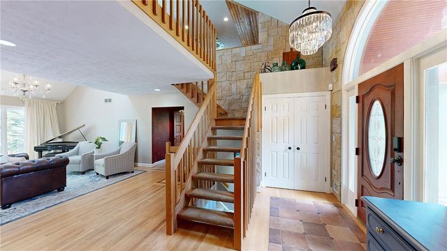 11 Sunrise Park, Pittsford, NY 14534