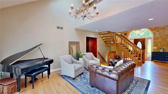11 Sunrise Park, Pittsford, NY 14534