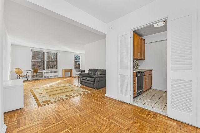 10025 Queens Blvd Apt 2B, New York City, NY 11375