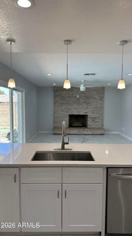 11250 N 33RD Avenue, Phoenix, AZ 85029