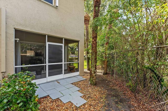 238 SW 122nd Terrace, Pembroke Pines, FL 33025