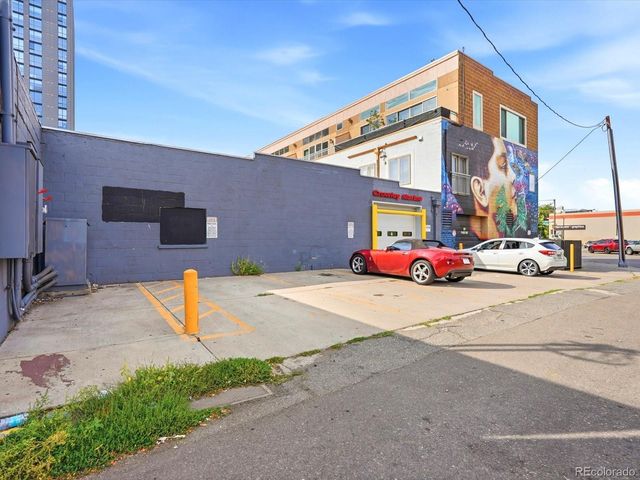 2142 Curtis Street 102, Denver, CO 80205
