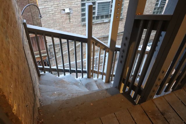 6505 N Bell Avenue, Chicago, IL 60645