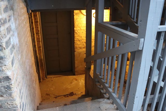 6505 N Bell Avenue, Chicago, IL 60645