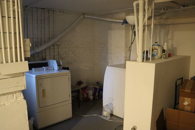 6505 N Bell Avenue, Chicago, IL 60645