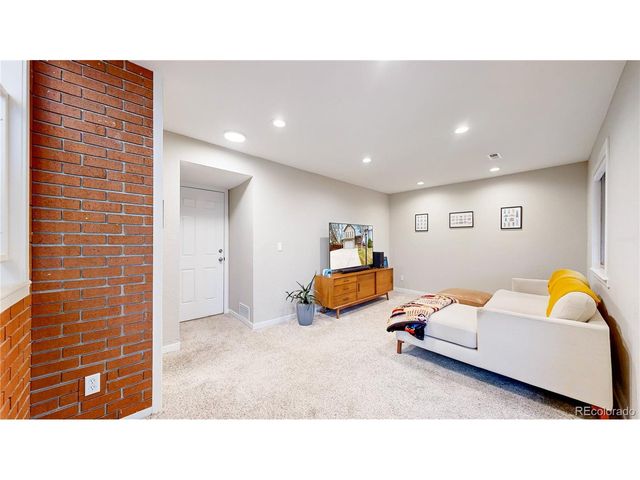 12712 Julian Ct, Broomfield, CO 80020