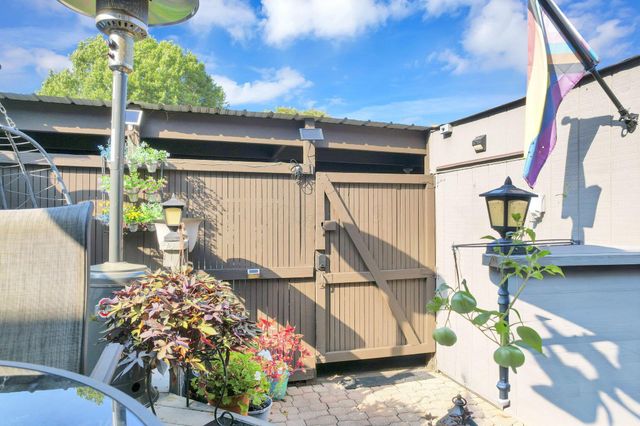 583 Simbury Street, Columbus, OH 43228