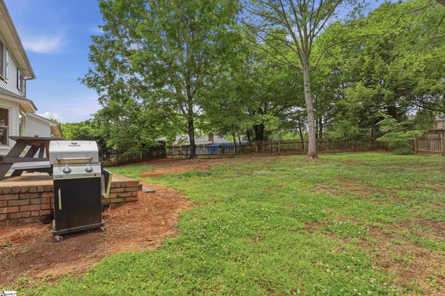 302 Pine Wood Drive, Greenville, SC 29607