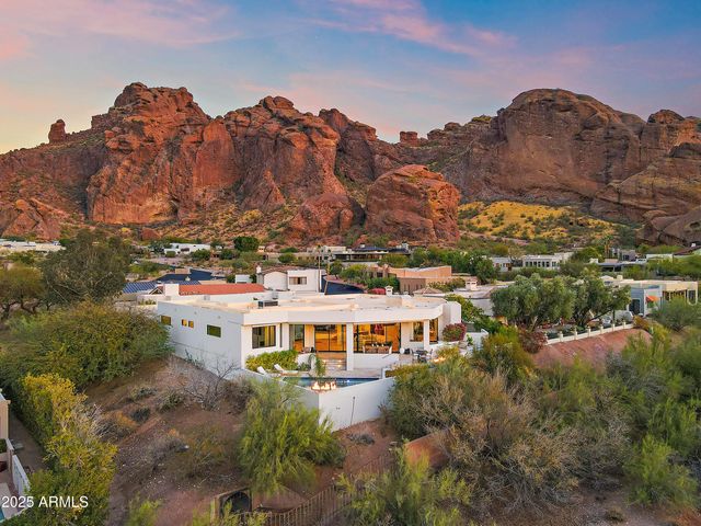 5724 N ECHO CANYON Drive, Phoenix, AZ 85018