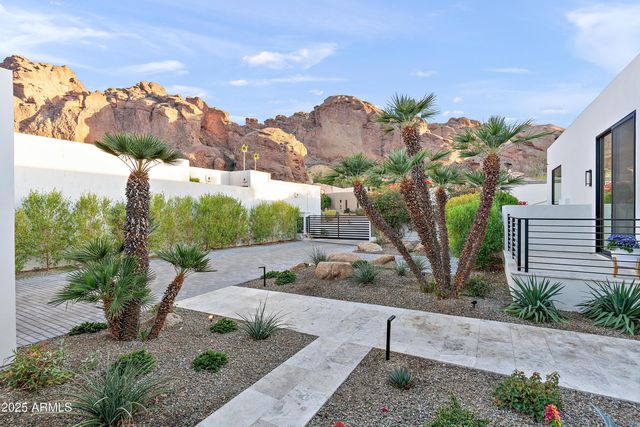 5724 N ECHO CANYON Drive, Phoenix, AZ 85018