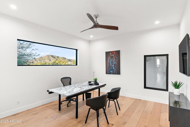 5724 N ECHO CANYON Drive, Phoenix, AZ 85018