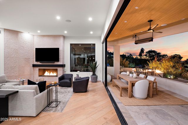 5724 N ECHO CANYON Drive, Phoenix, AZ 85018