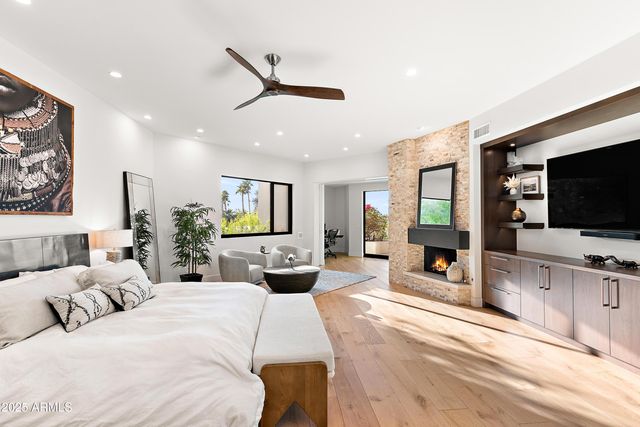 5724 N ECHO CANYON Drive, Phoenix, AZ 85018