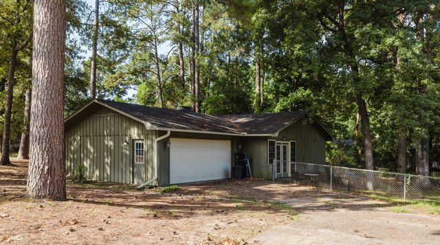 624 Woodland Drive, Benton, AR 72019