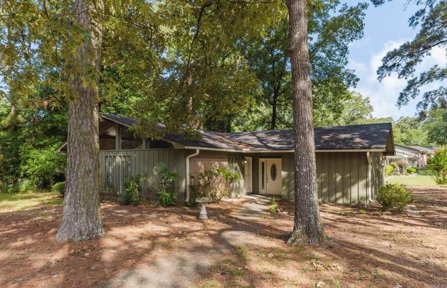 624 Woodland Drive, Benton, AR 72019