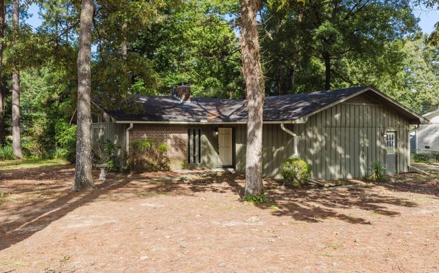 624 Woodland Drive, Benton, AR 72019