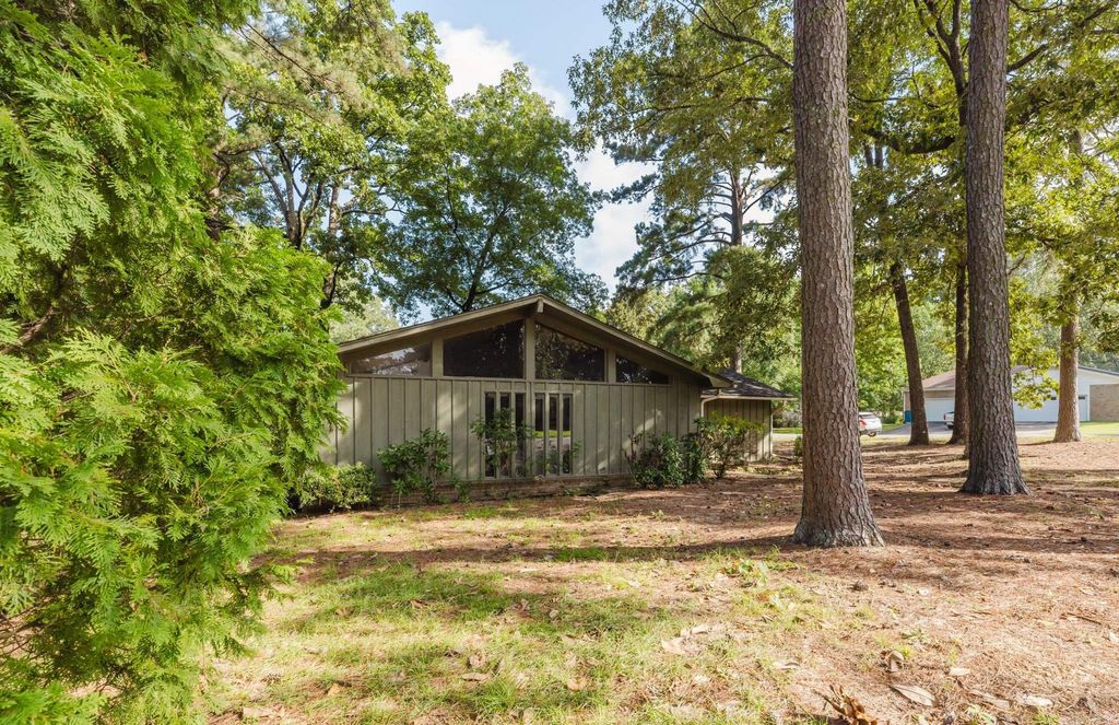 624 Woodland Drive, Benton, AR 72019