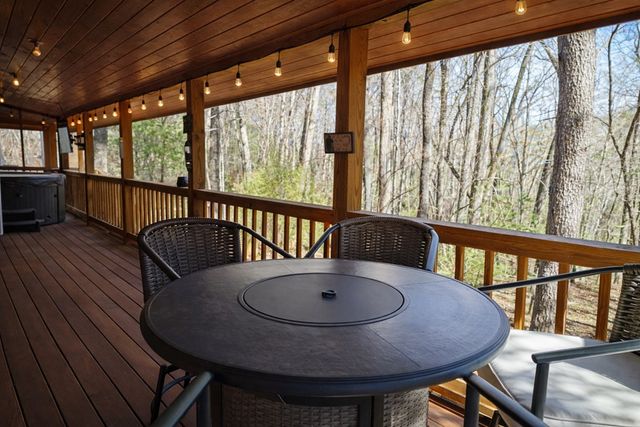 38 Sweetwater Trail, Epworth, GA 30541