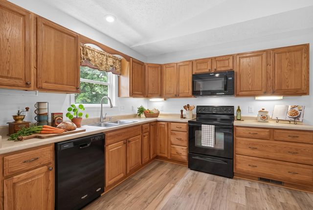 1104 Longpoint Road, Cross, SC 29436