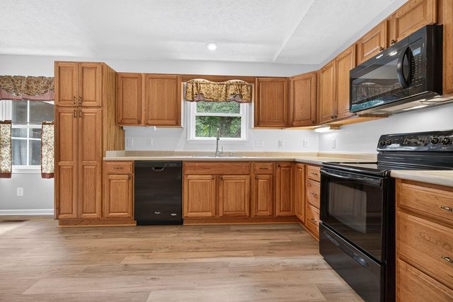 1104 Longpoint Road, Cross, SC 29436