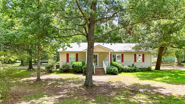 1104 Longpoint Road, Cross, SC 29436
