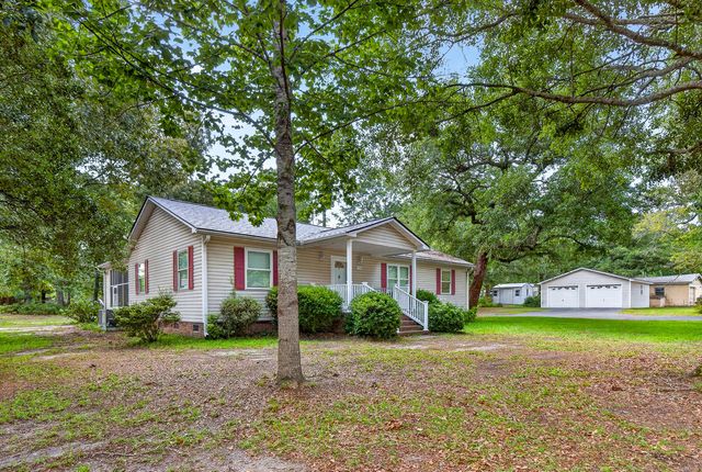 1104 Longpoint Road, Cross, SC 29436