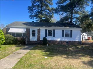 325 Hoke Ave, Hopewell, VA 23860